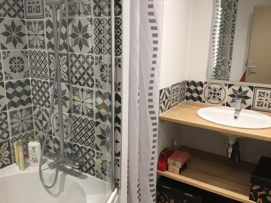 Appartement Tres Lumineux Egat Экстерьер фото